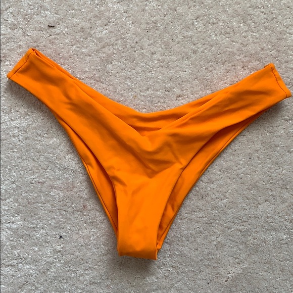 ZAFUL Hight-waisted Thong Bikini Bottoms - Picture 4 of 5